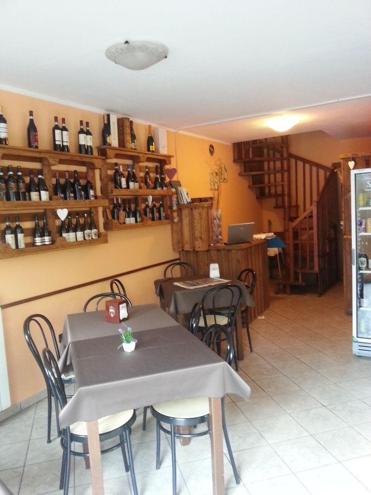 Ristoro Saint Roch Hotel Hone